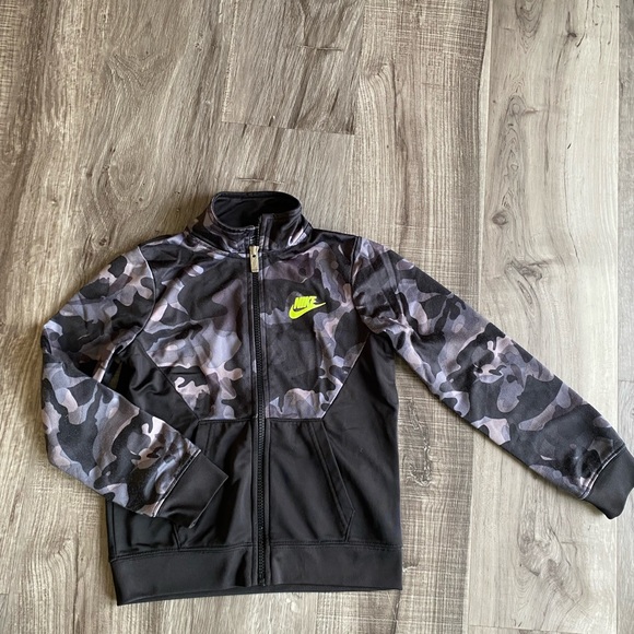 Nike Sportswear Kids Zipper Jacket Sweater Size 7 - Picture 2 of 9